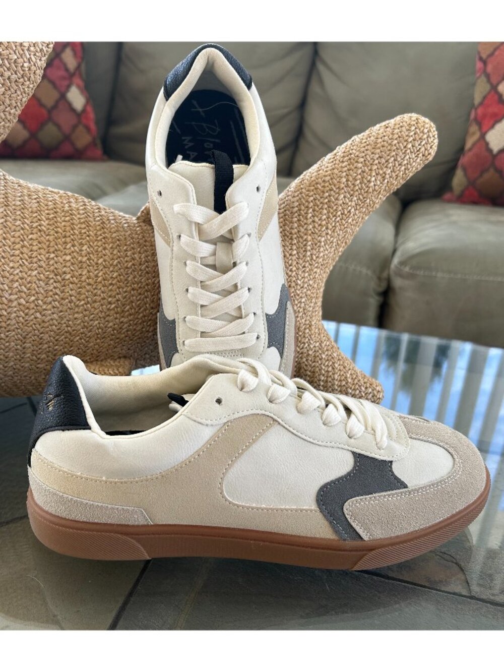 Womens Blowfish Malibu Cream and Gray Low-Top Sneakers SZ 8 1/2 New Never Worn - Picture 4 of 6